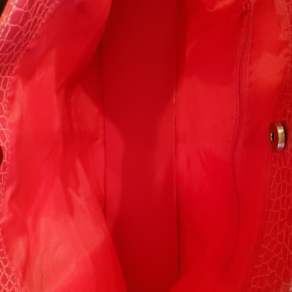 Pink tote... - Picture 4 of 4